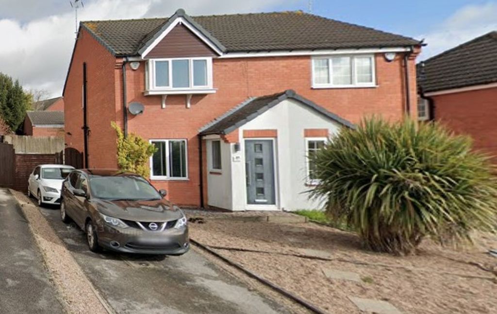 Property photo 1 of 11