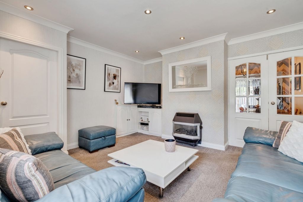 Property photo 2 of 25 Pbox-Img.Jpg