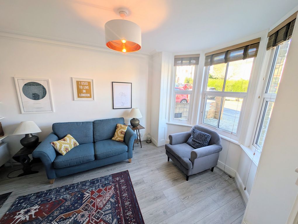 Property photo 2 of 40
