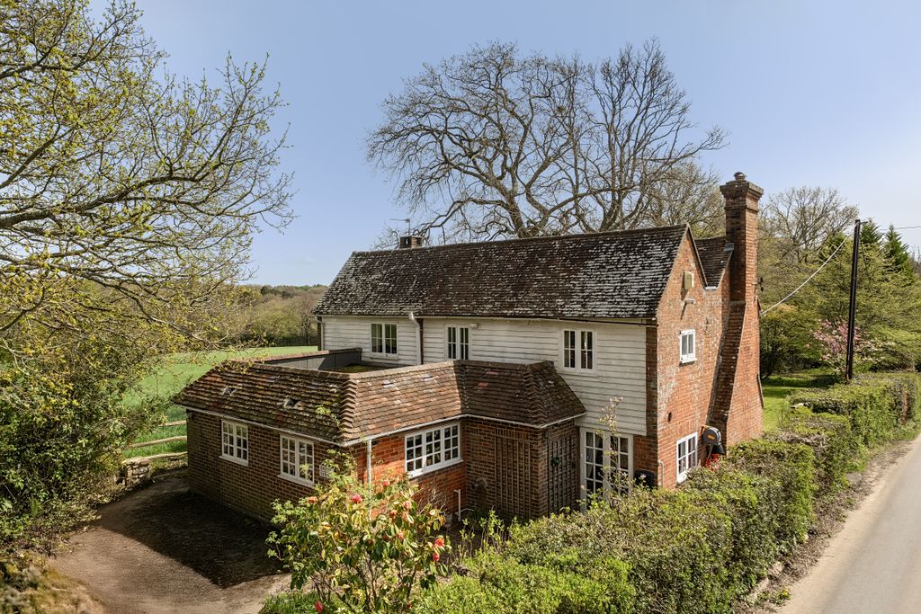 Property photo 1 of 18