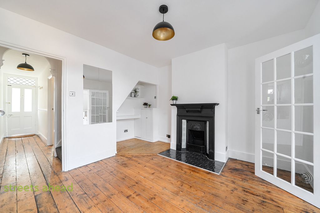 Property photo 2 of 25 0cc53Df3-34d1-4F8...