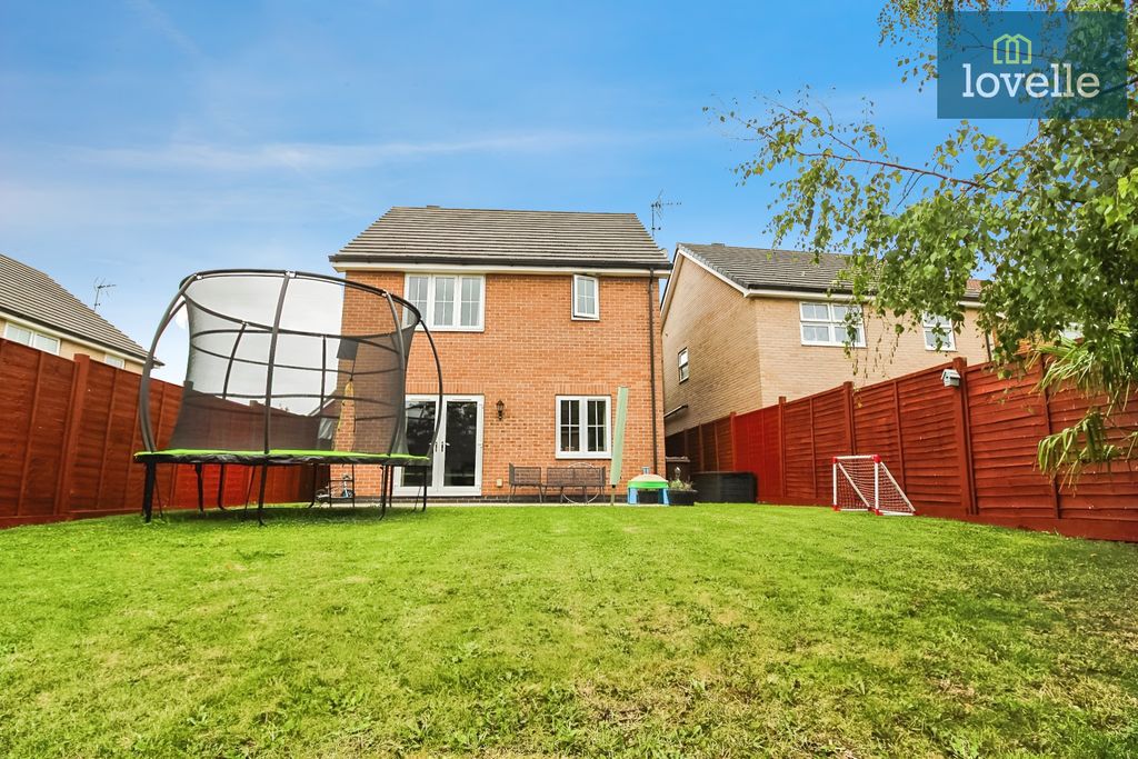 Property photo 2 of 24