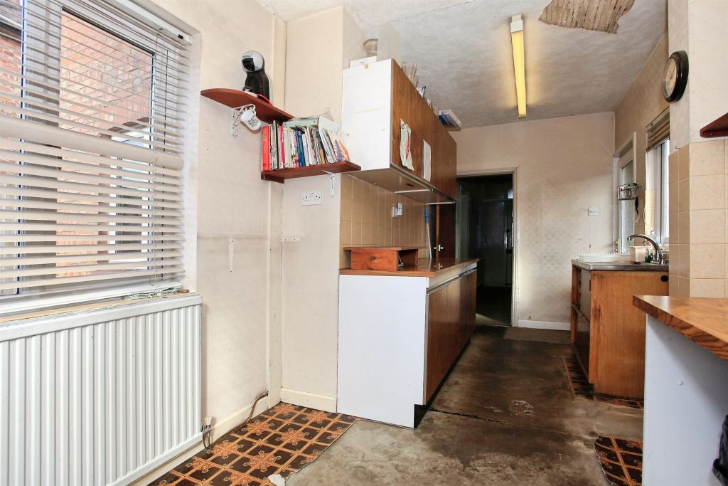 Property photo 2 of 16