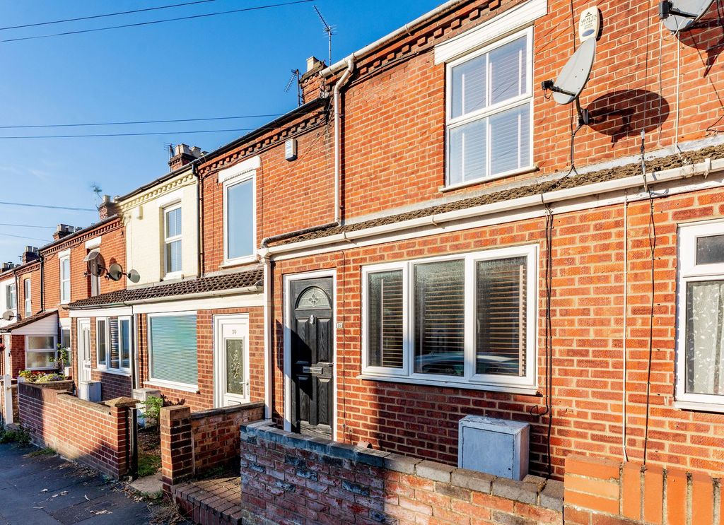 Property photo 1 of 16