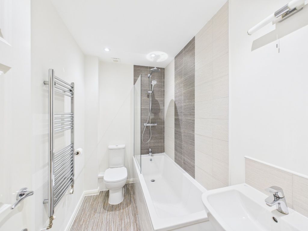 Property photo 3 of 17 4438727