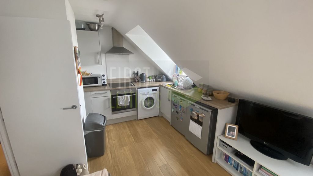 Property photo 3 of 8 Photo 3