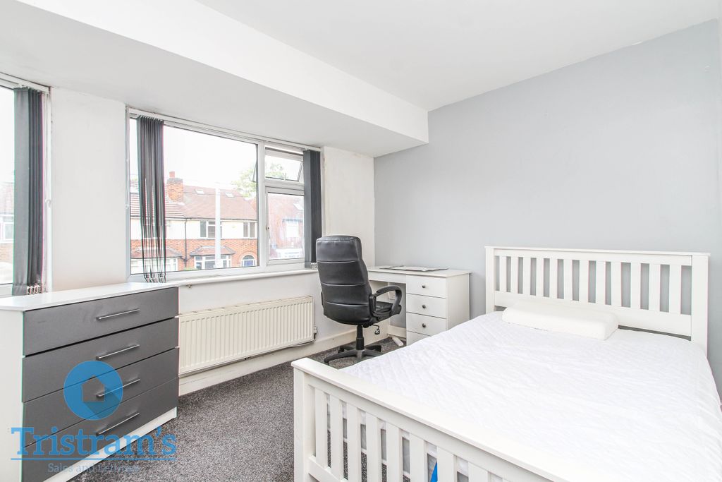 Property photo 2 of 29