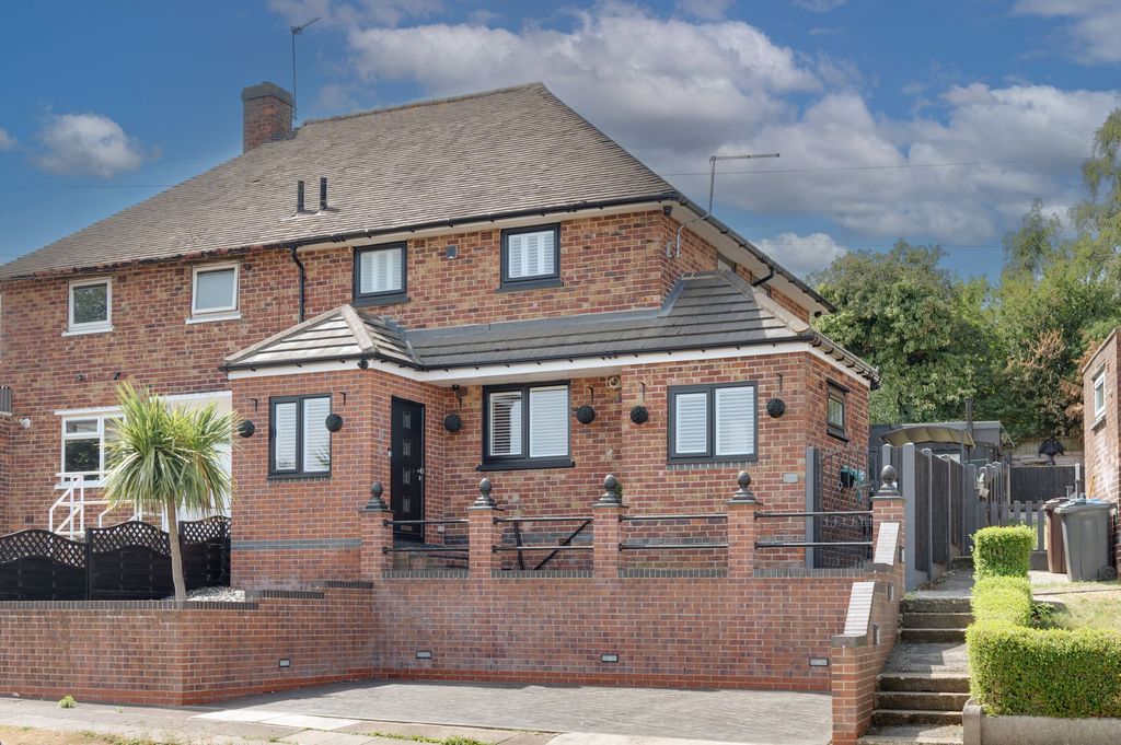 Property photo 1 of 31