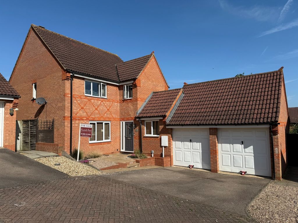 Property photo 1 of 27 10 Fox Frt