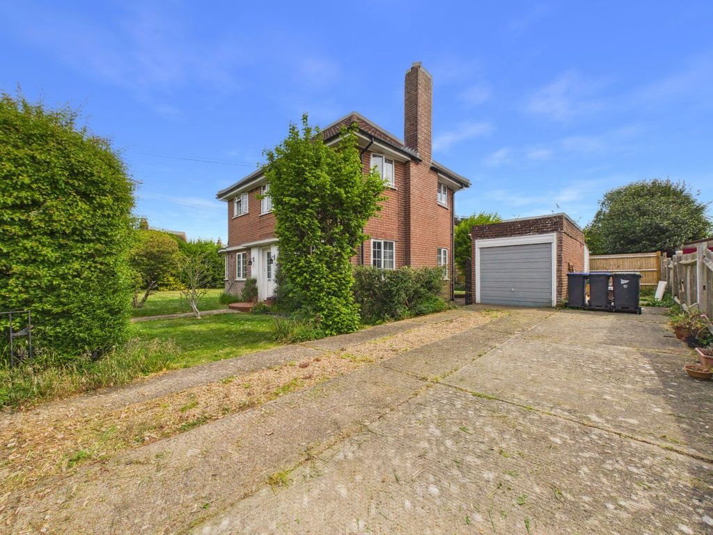 Property photo 2 of 14