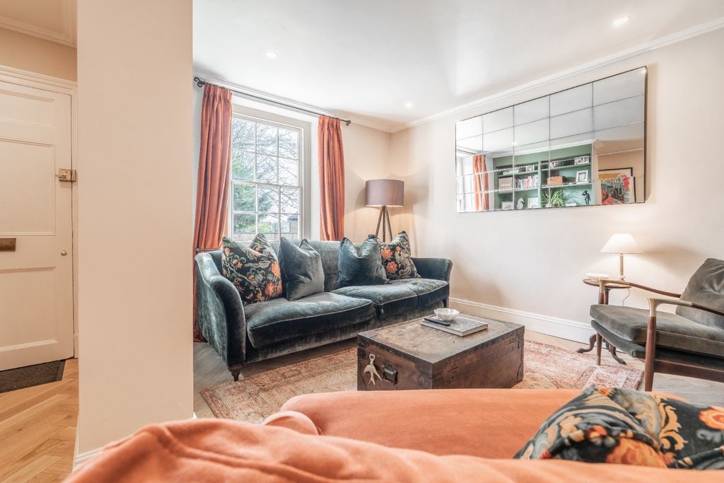 Property photo 2 of 24 4926473