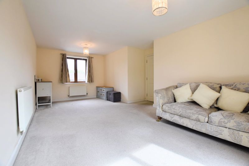 Property photo 2 of 9 Photo 11