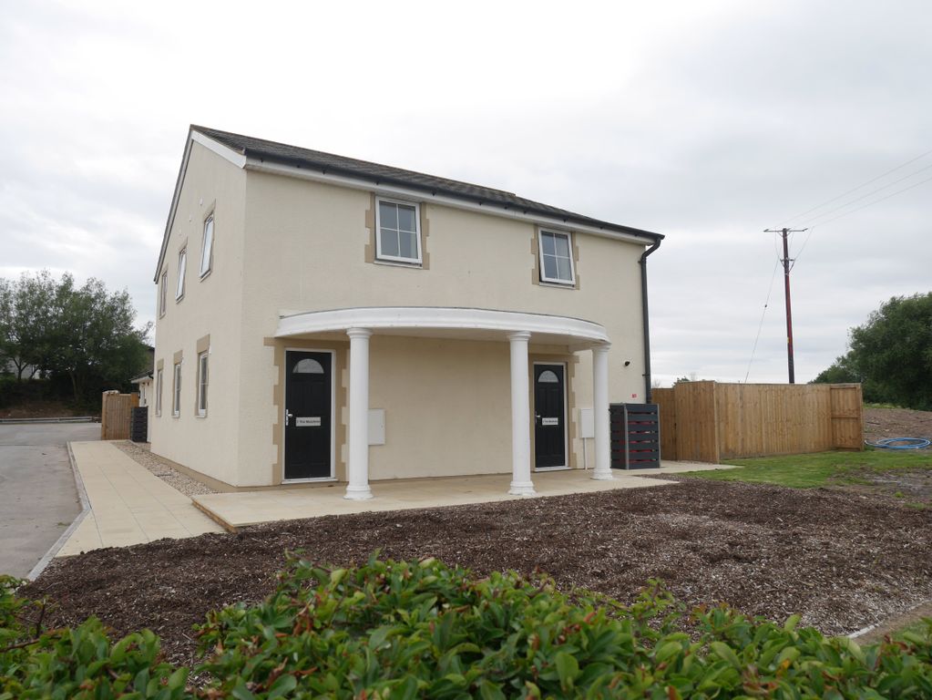 Property photo 1 of 7 Front