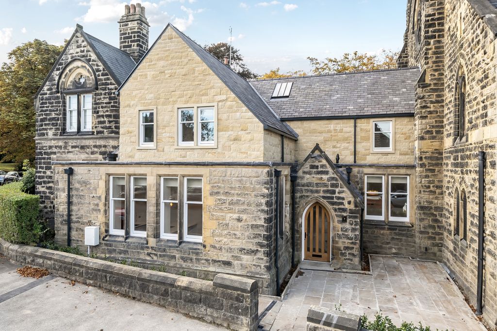 Property photo 1 of 23