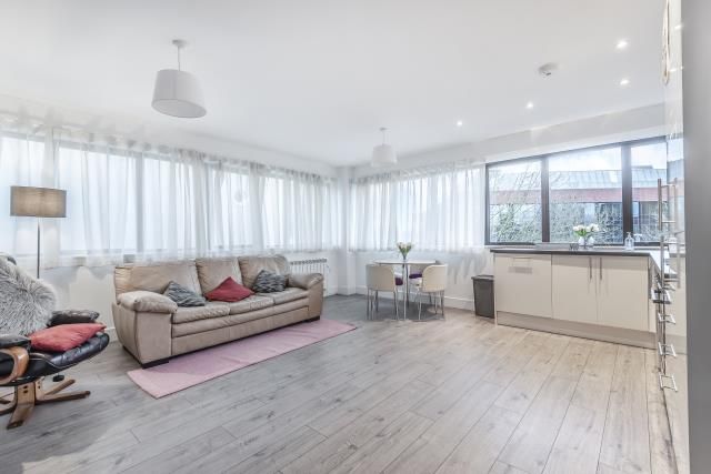 Property photo 2 of 15 Open Plan Living