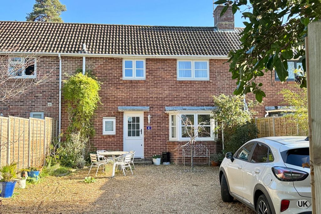 Property photo 1 of 21 Pine Drive St Ives