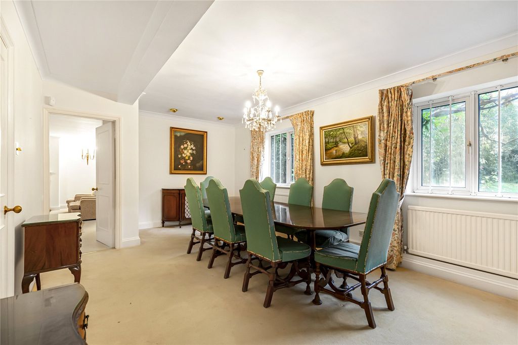 Property photo 3 of 14 Dining Room