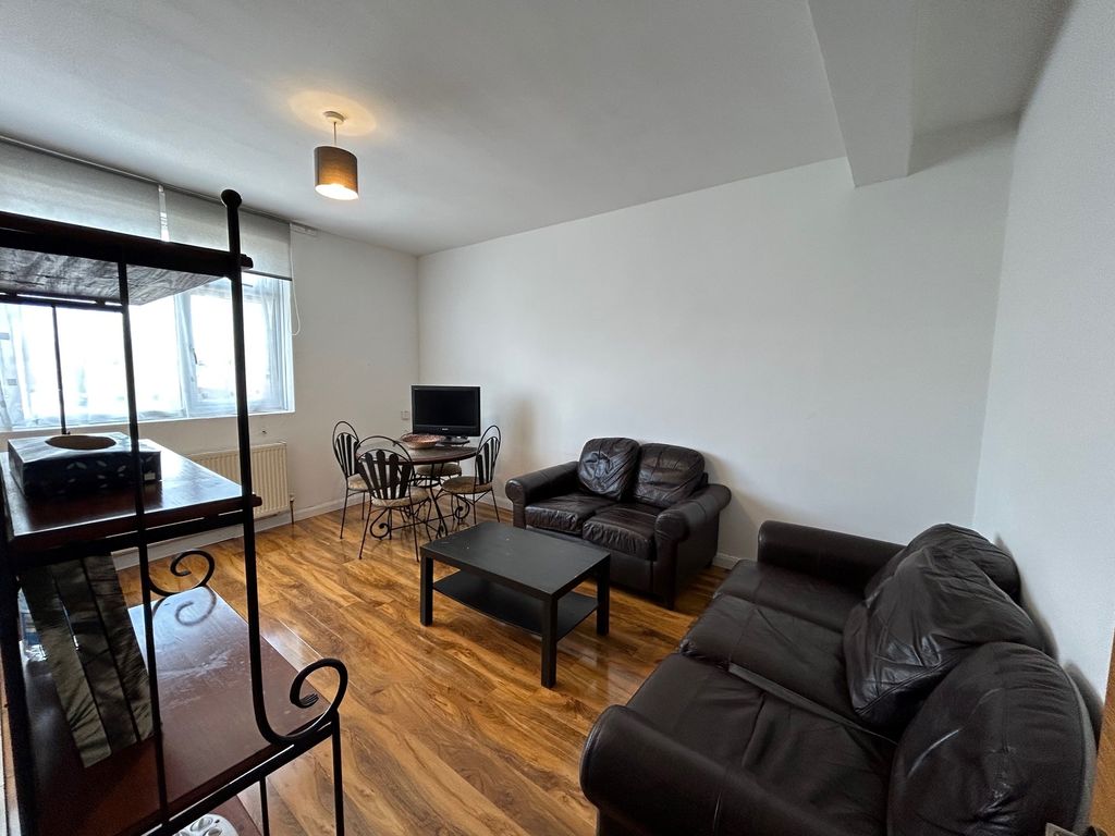 Property photo 2 of 5 Image