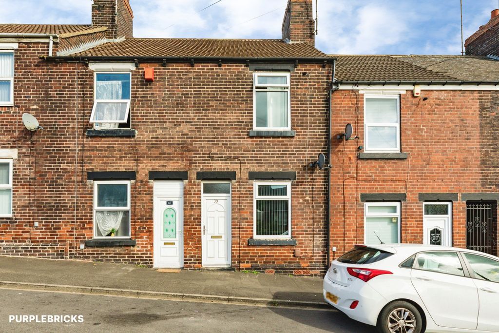 Property photo 2 of 23