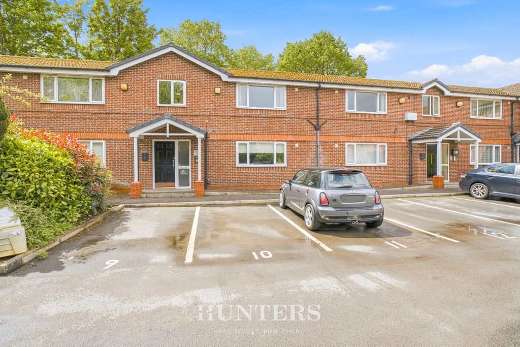 Property photo 1 of 21 St Gabriels Mews (18).Jpg