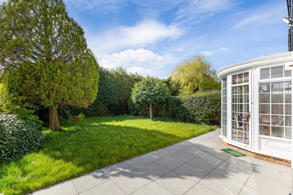 Property photo 3 of 22