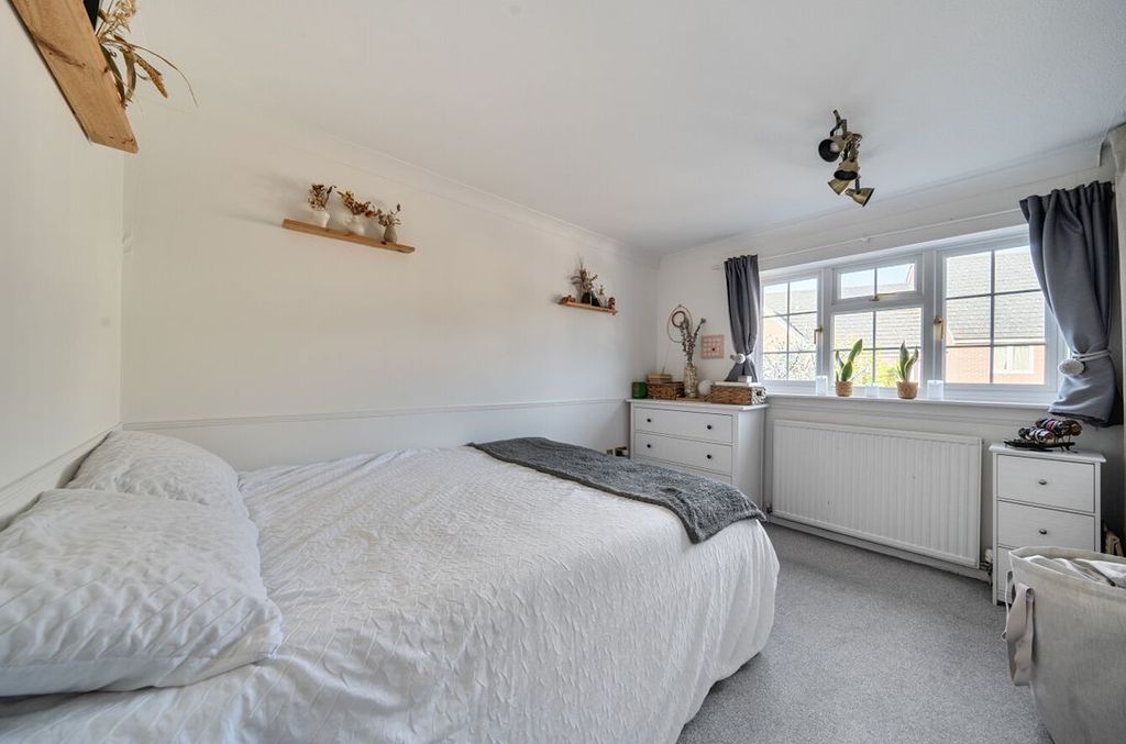 Property photo 3 of 11 1439632769d68Bd42d147