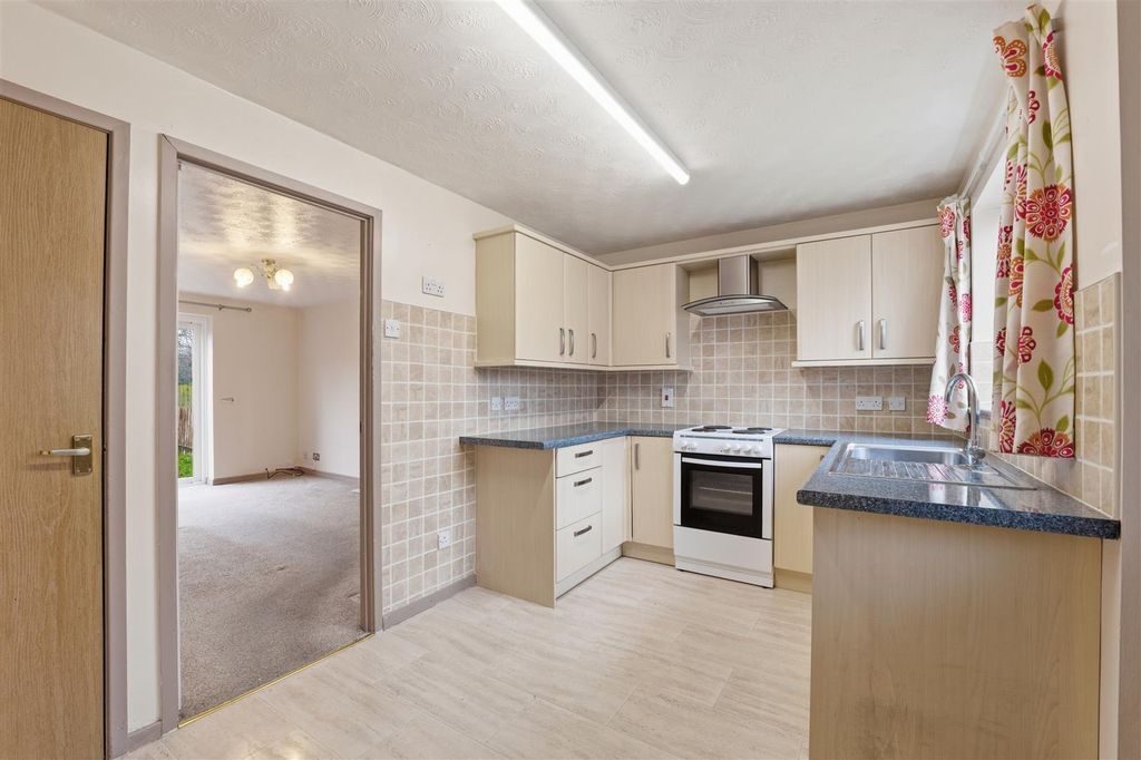 Property photo 2 of 18 P1178282.Jpg