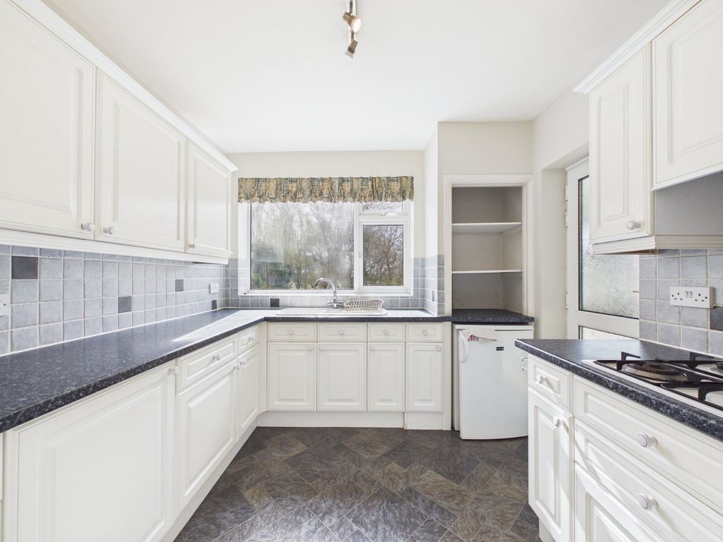 Property photo 2 of 13 Kitchen