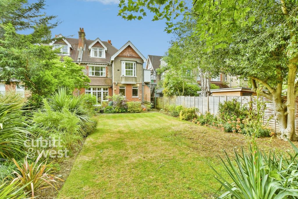 Property photo 3 of 9 889Bfac5-901Hjx6D