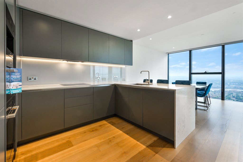 Property photo 1 of 16 Hampton Tower