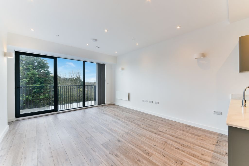 Property photo 3 of 6