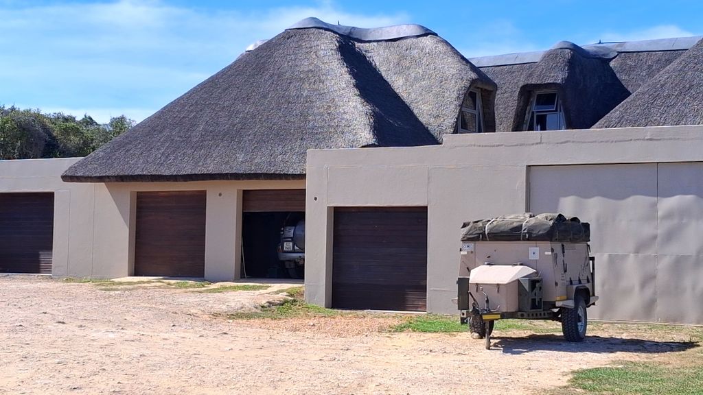 Property photo 2 of 43