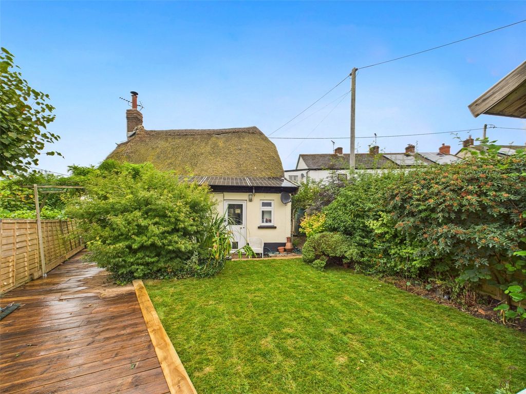 Property photo 2 of 15 Garden