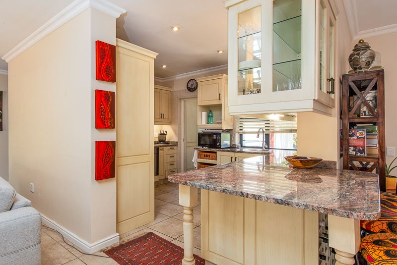 Property photo 2 of 40