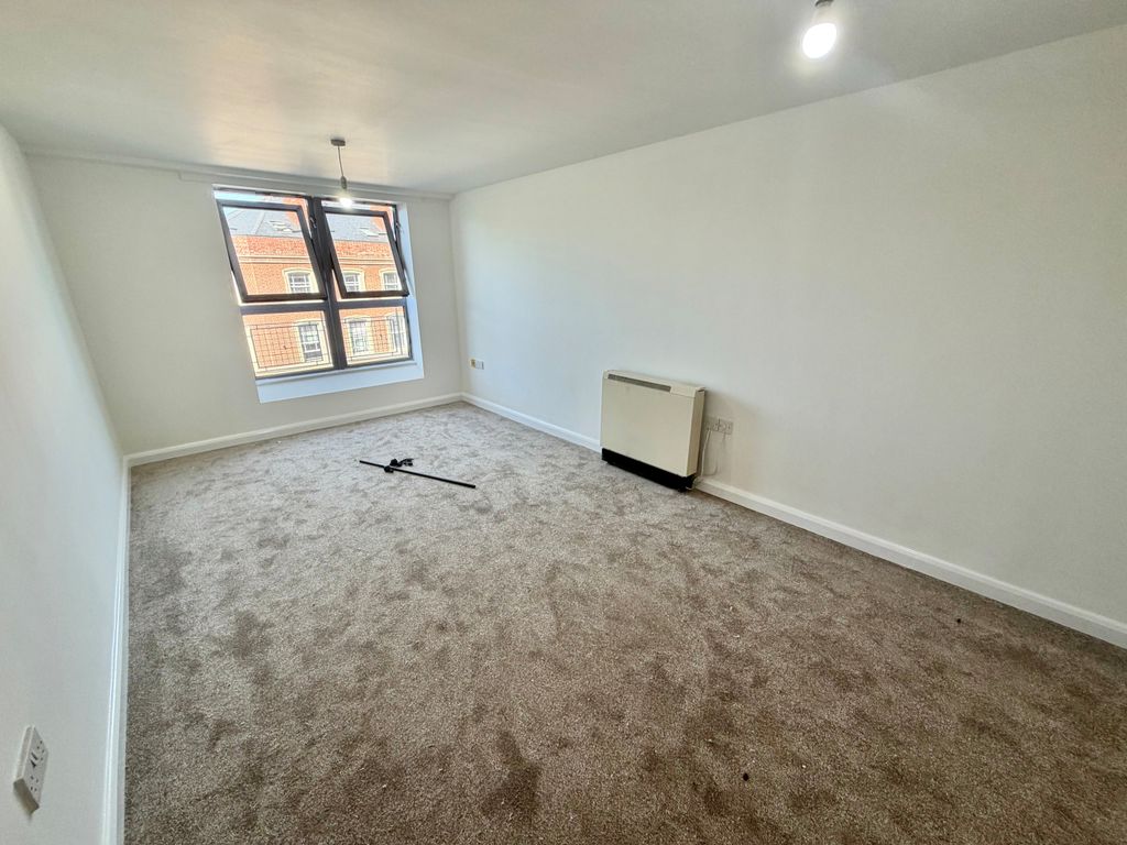 Property photo 3 of 7 Image