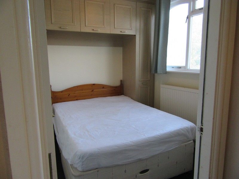 Property photo 3 of 9 Bedroom 1