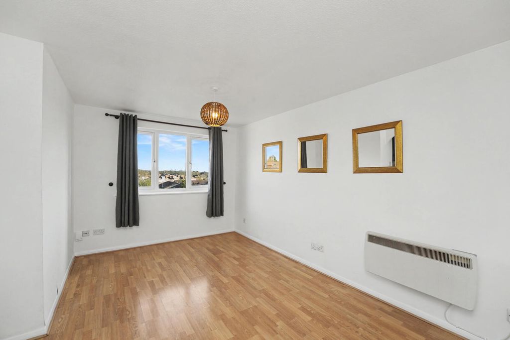 Property photo 2 of 12 Living Room