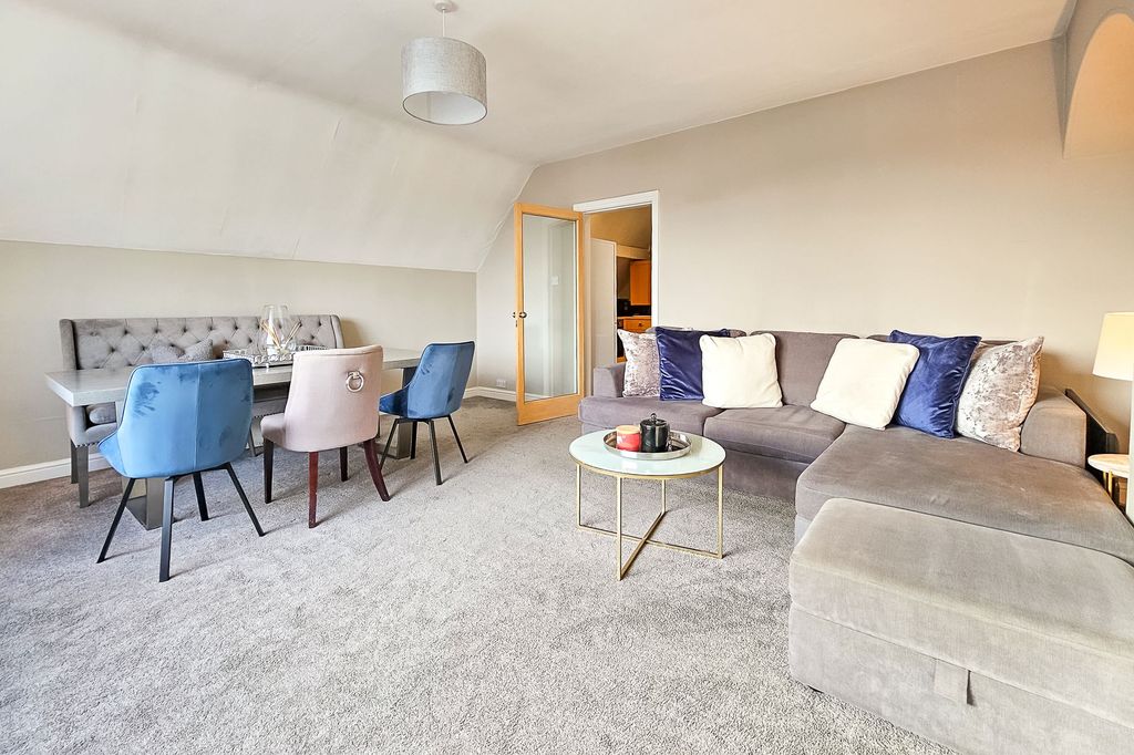 Additional image 7 of 2 bed flat for saleHarlow Oval, Harrogate HG2