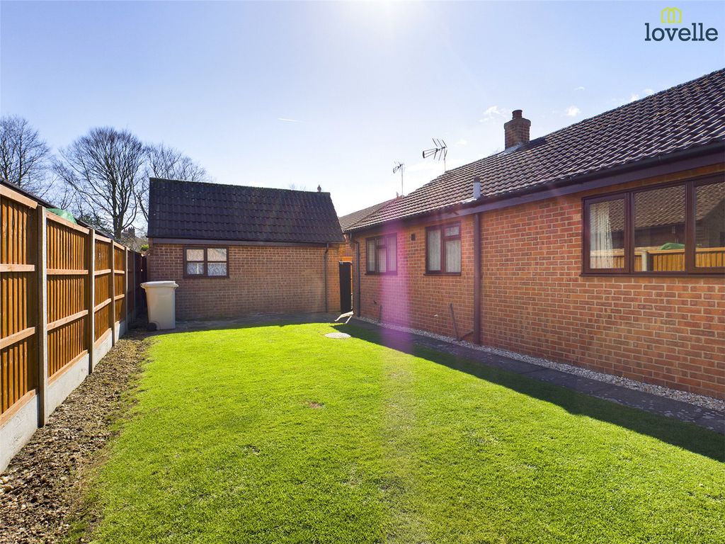 Property photo 2 of 11