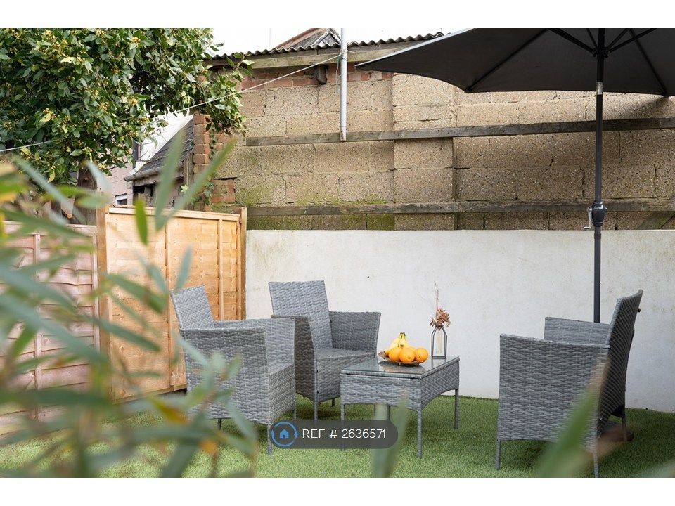 Property photo 3 of 10