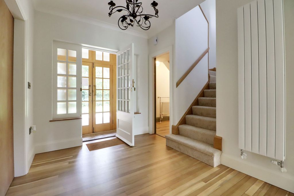 Additional image 5 of 5 bed detached house for saleWestcliff Gardens, Scunthorpe DN17
