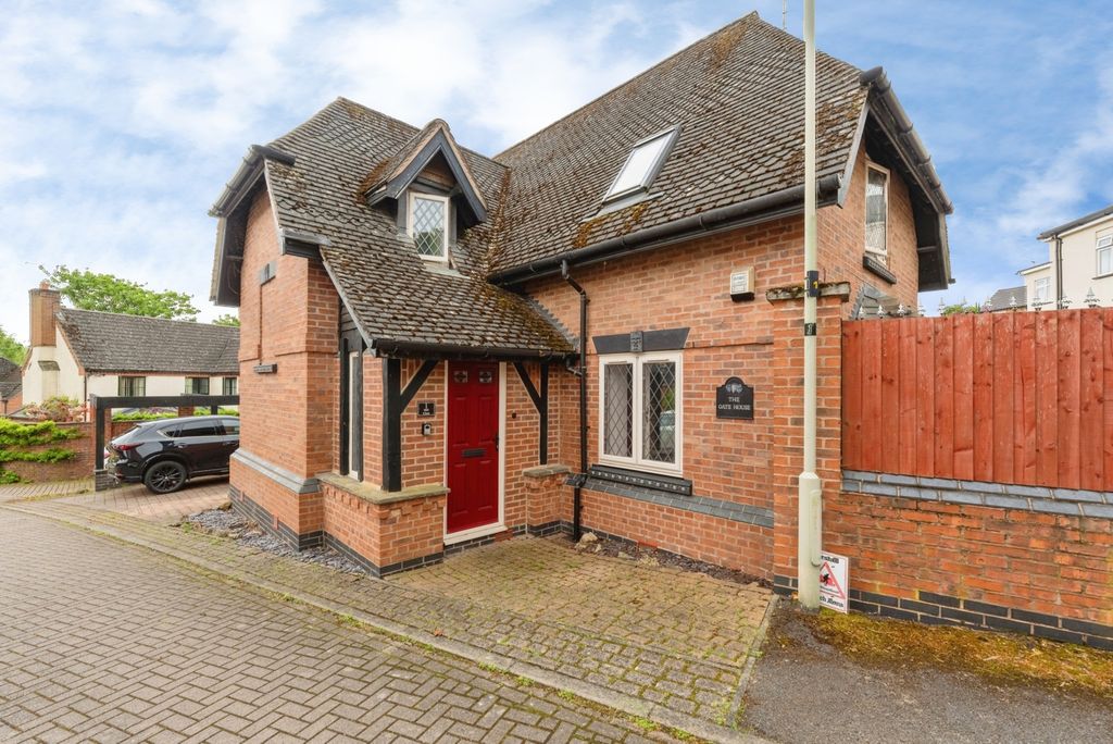 Property photo 1 of 19 Pbox-Img.Jpg