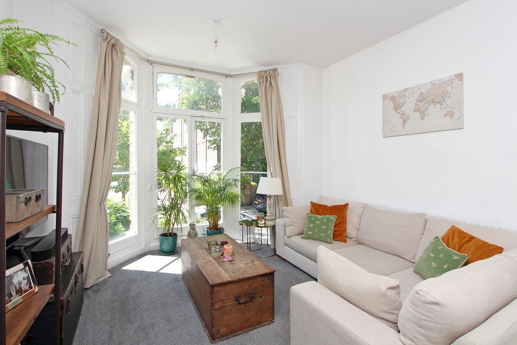 Property photo 2 of 11