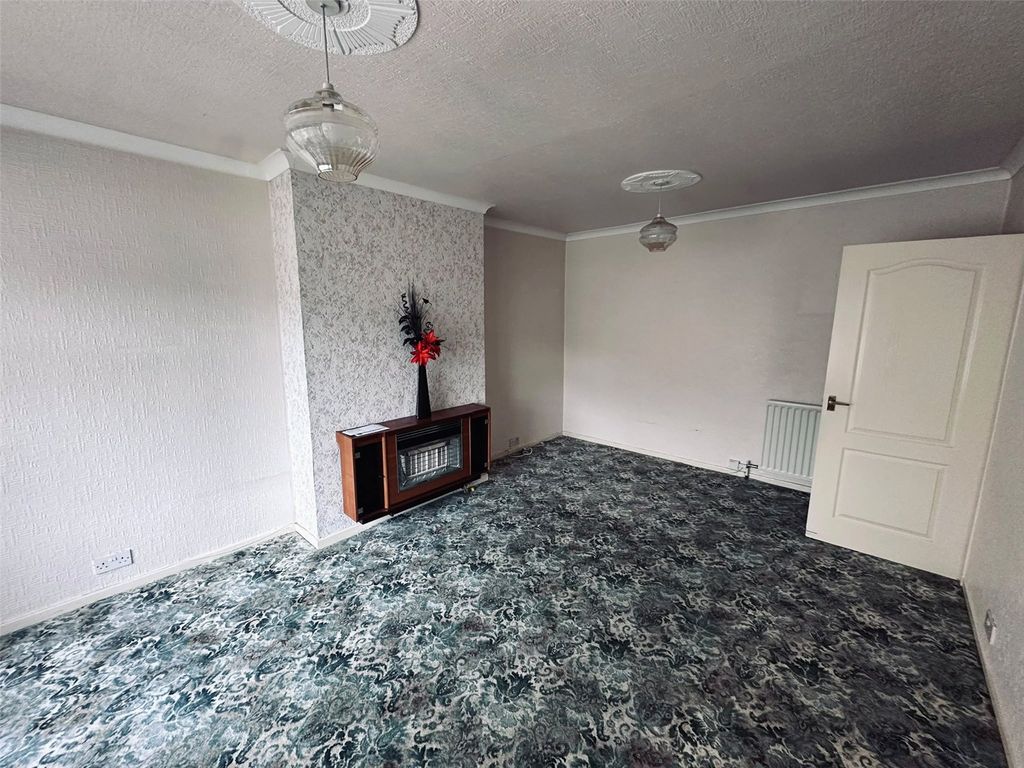 Property photo 2 of 12 Picture No. 20