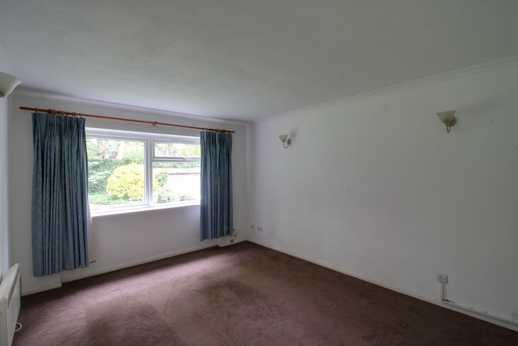 Property photo 2 of 7