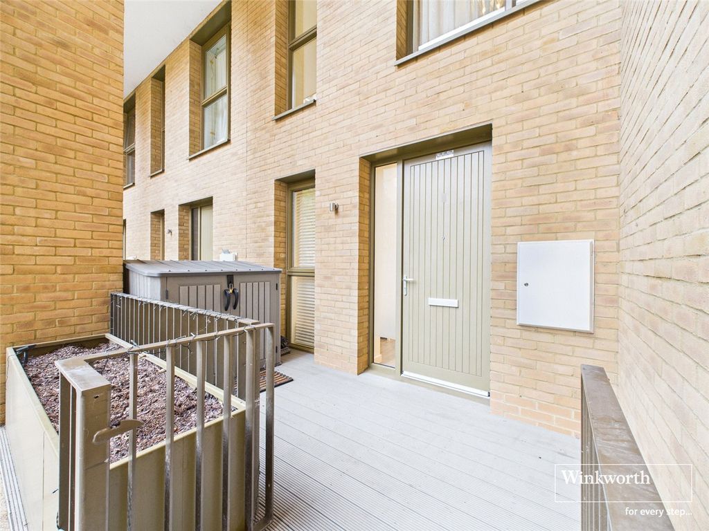 Property photo 1 of 9 External Front