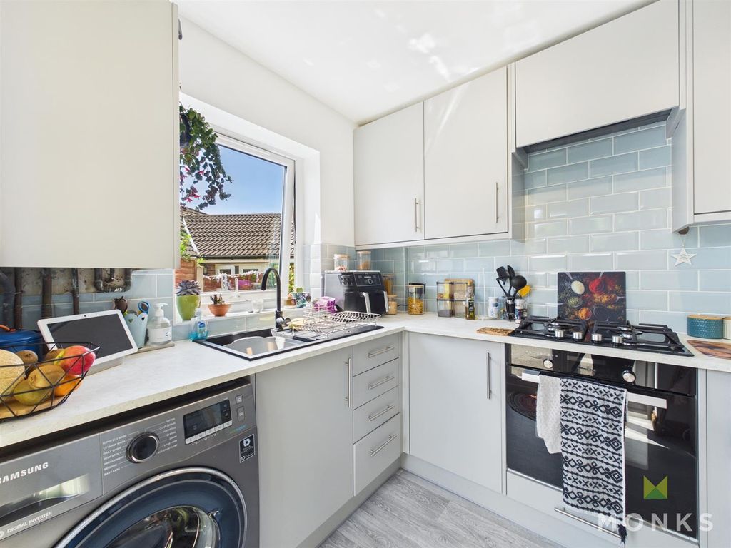 Property photo 2 of 17 Cam01420G0-Pr0690-Still003.Jpg