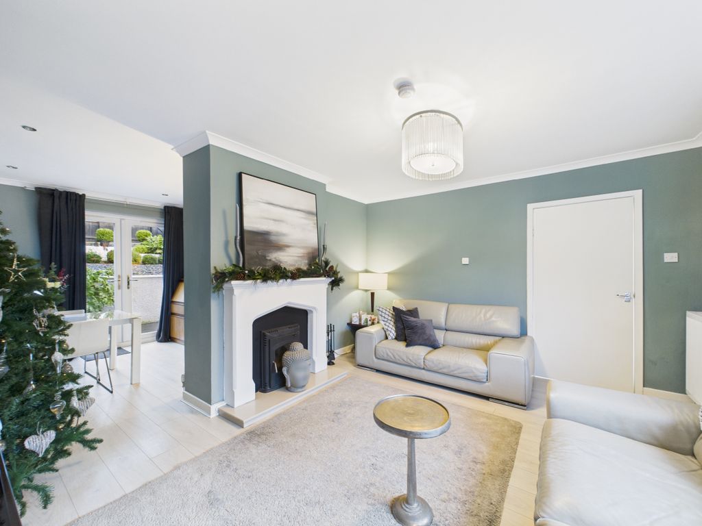 Property photo 3 of 25