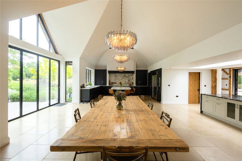 Property photo 3 of 46 House. Partnership