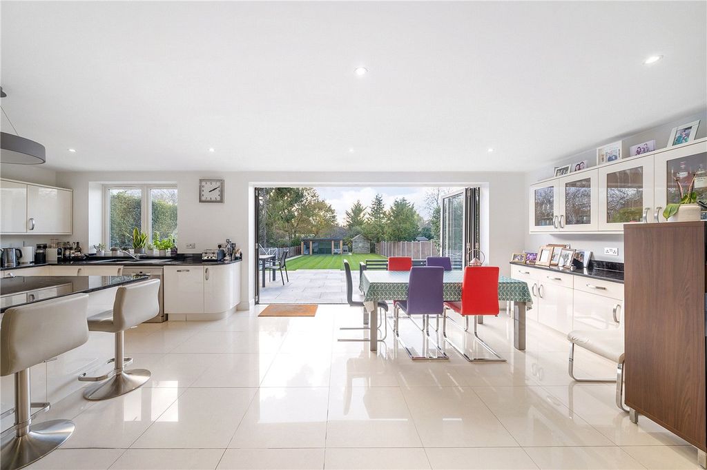 Property photo 2 of 19 Picture No. 04